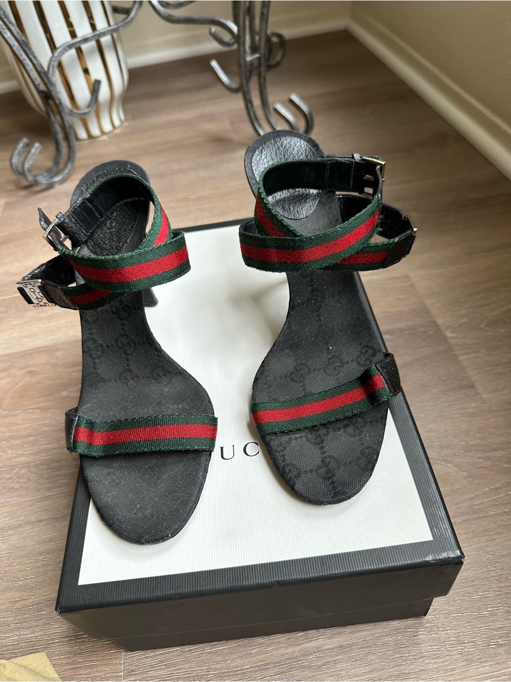 Gucci Black Sandals with Red and Green Stripes